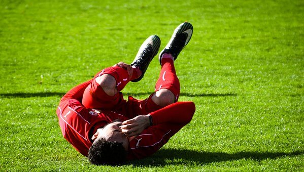 football-injuries-how-to-relieve-muscle-cramps-premier-football-uk